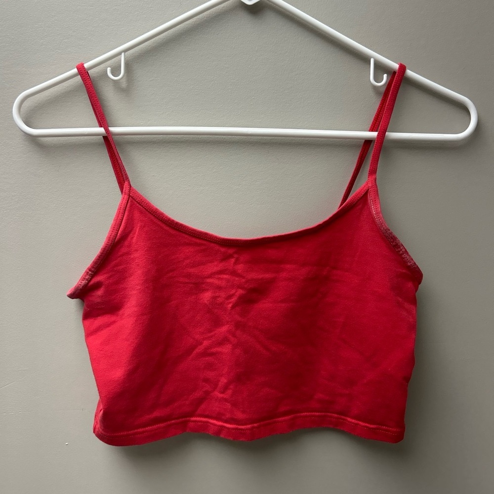 TNA Women’s Cropped‎ Red Basic Tank Top